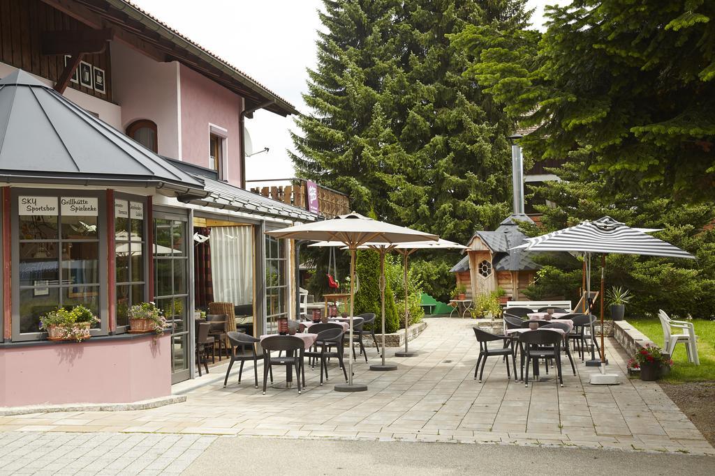 Vintage-Hotel Charivari Sommer Bergbahnen kostenlos Bolsterlang Exterior foto